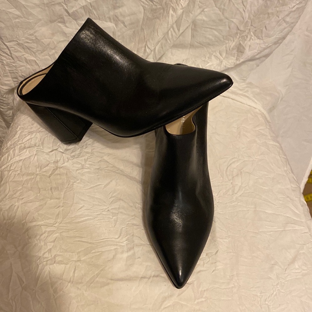 Marc fisher mules